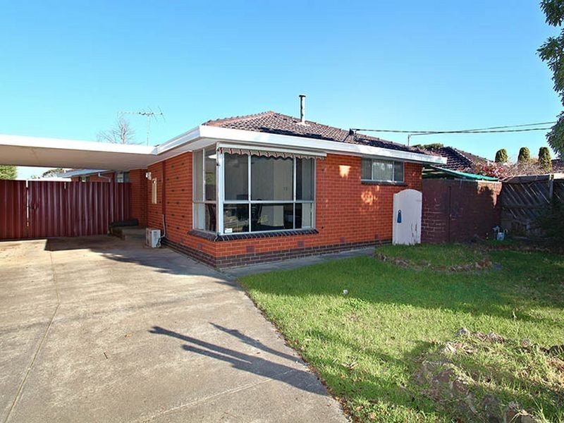 33 Moffatt Crescent, Hoppers Crossing VIC 3029