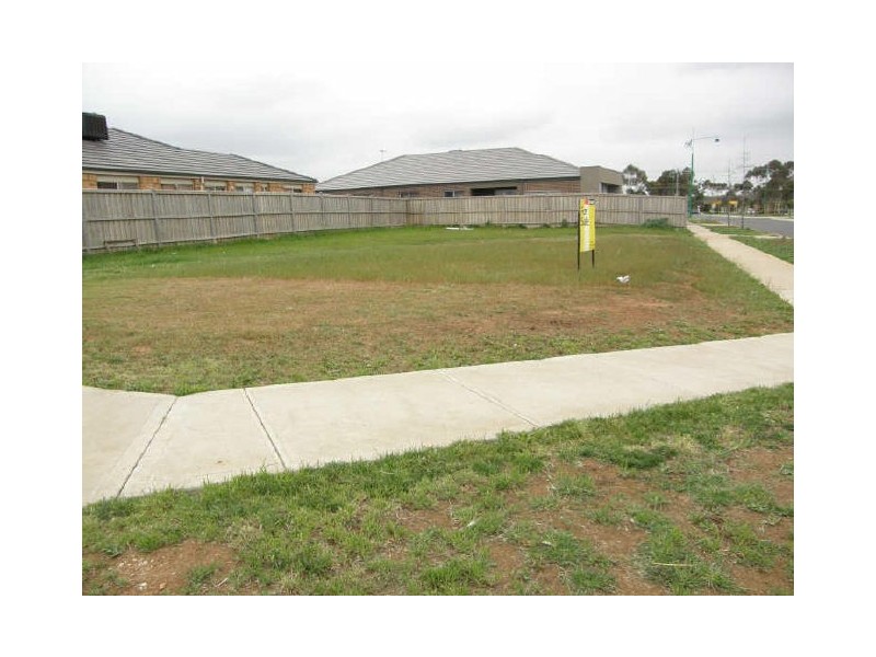 19 Emperor Pde, Tarneit VIC 3029