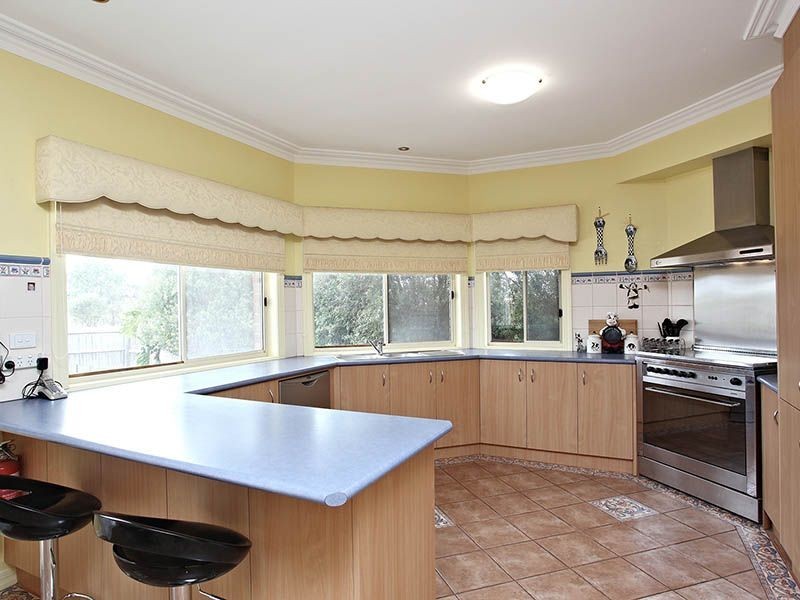 46 Grevillea Crescent, Hoppers Crossing VIC 3029