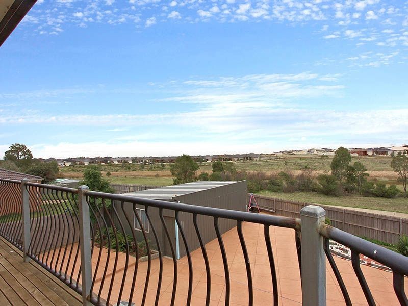 46 Grevillea Crescent, Hoppers Crossing VIC 3029