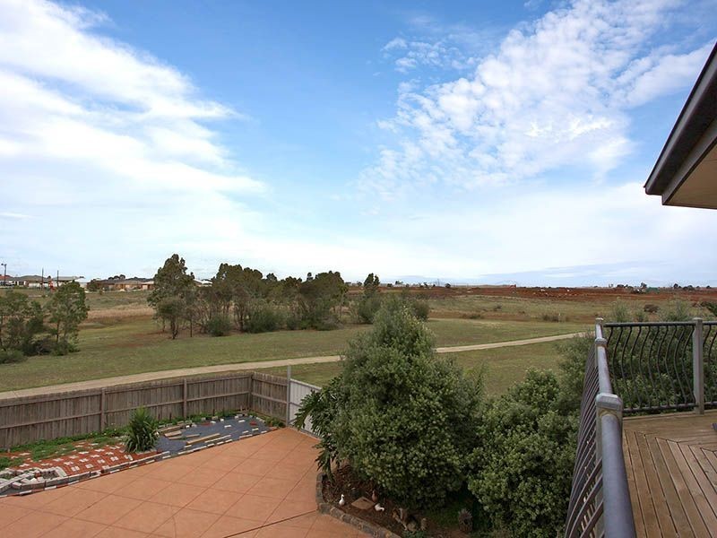 46 Grevillea Crescent, Hoppers Crossing VIC 3029