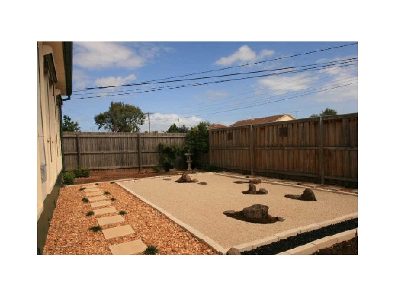 1/20 Centenary Cres, Werribee VIC 3030