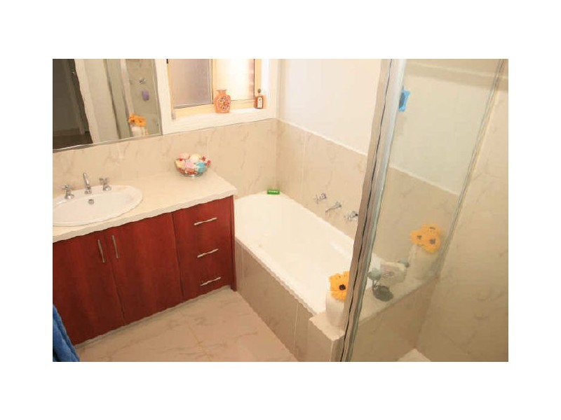 1/2 Westmeadows Lane, Truganina VIC 3029