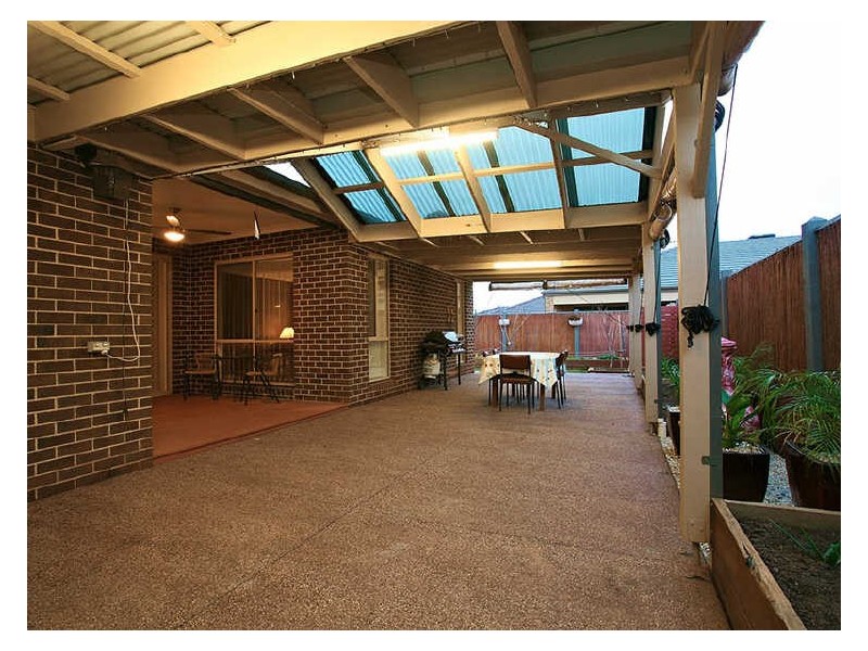 27 Swordgrass Avenue, Tarneit VIC 3029