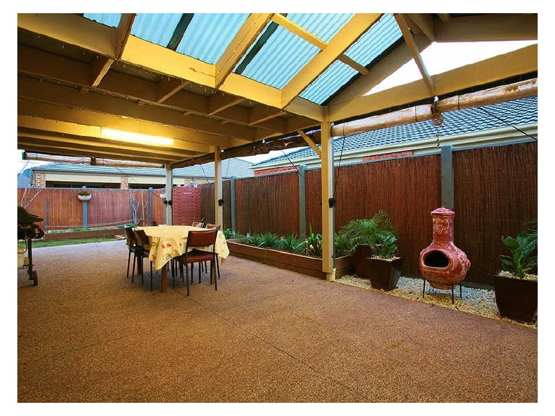 27 Swordgrass Avenue, Tarneit VIC 3029