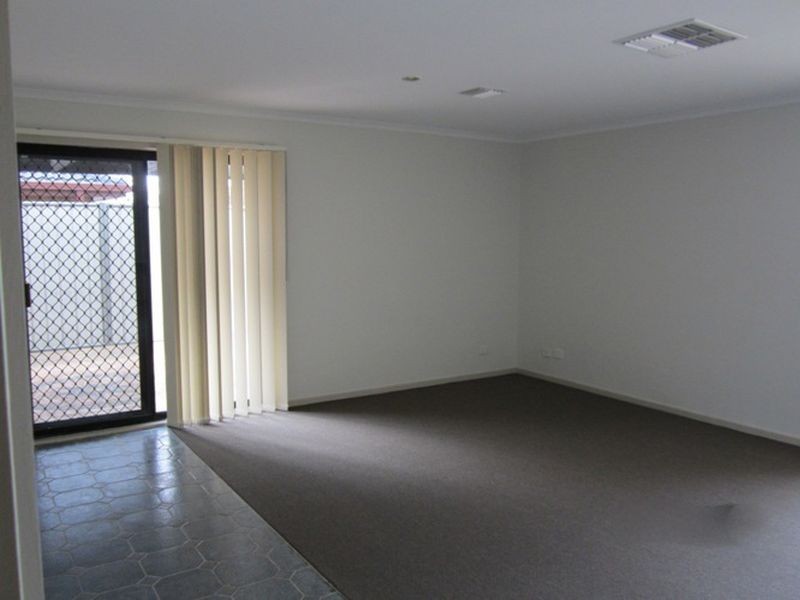 61 Silvereye Crescent, Werribee VIC 3030