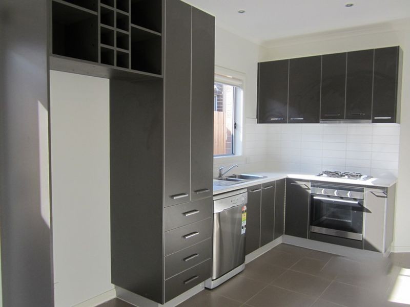 2/33 Memphis Drive, Truganina VIC 3029