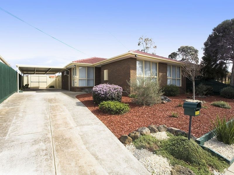 125 Cambridge Crescent, Werribee VIC 3030