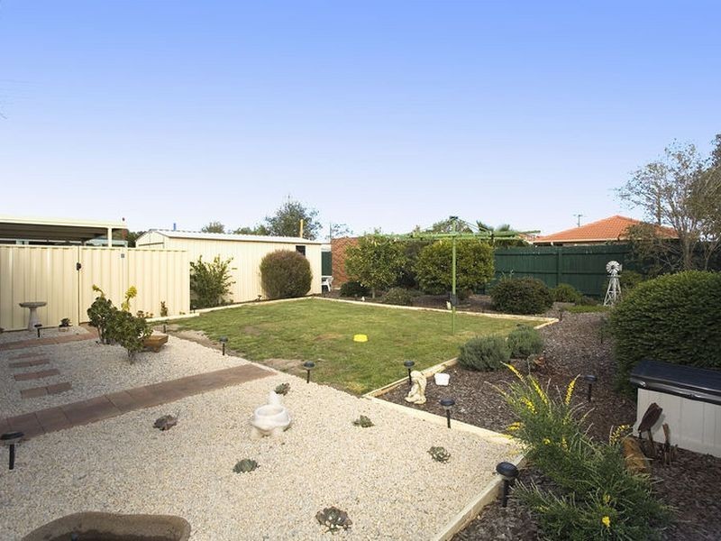 125 Cambridge Crescent, Werribee VIC 3030