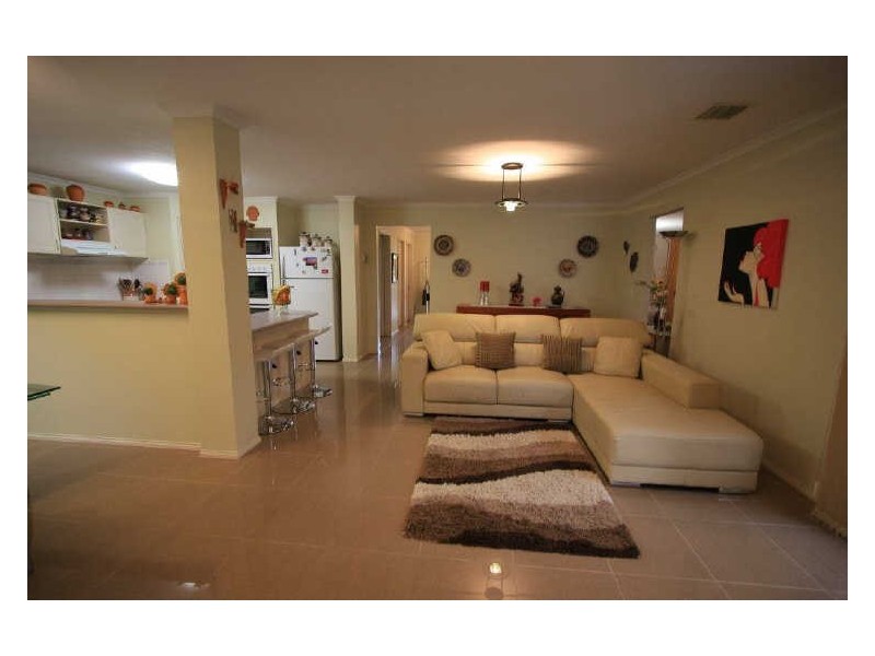 51 Carruthers Drive, Hoppers Crossing VIC 3029