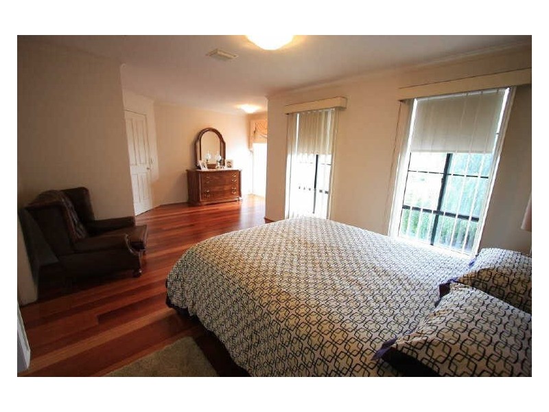 51 Carruthers Drive, Hoppers Crossing VIC 3029