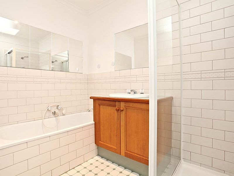 2-58 Thames Boulevard, Werribee VIC 3030