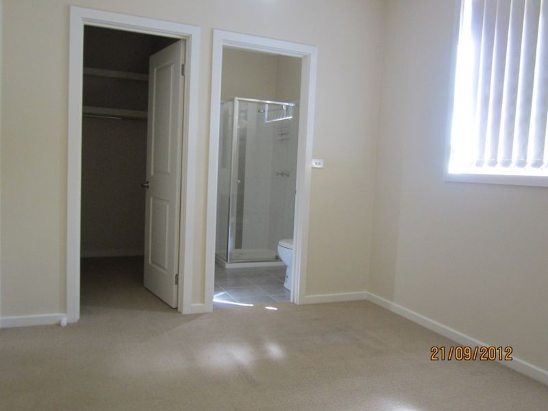 2/6 Horseshoe Circuit, Truganina VIC 3029