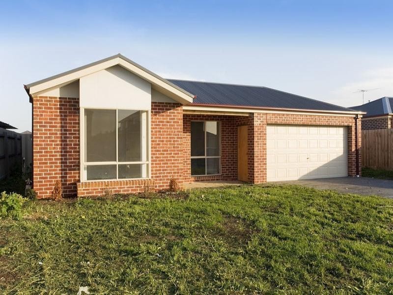 18 Joybells Crescent, Tarneit VIC 3029