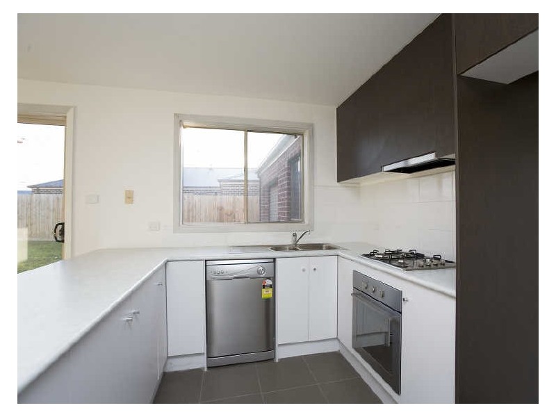 18 Joybells Crescent, Tarneit VIC 3029