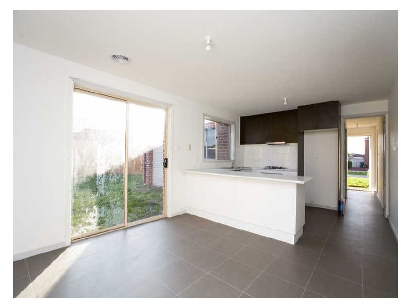 18 Joybells Crescent, Tarneit VIC 3029