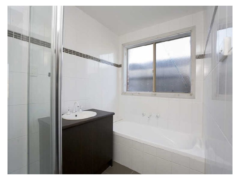 18 Joybells Crescent, Tarneit VIC 3029