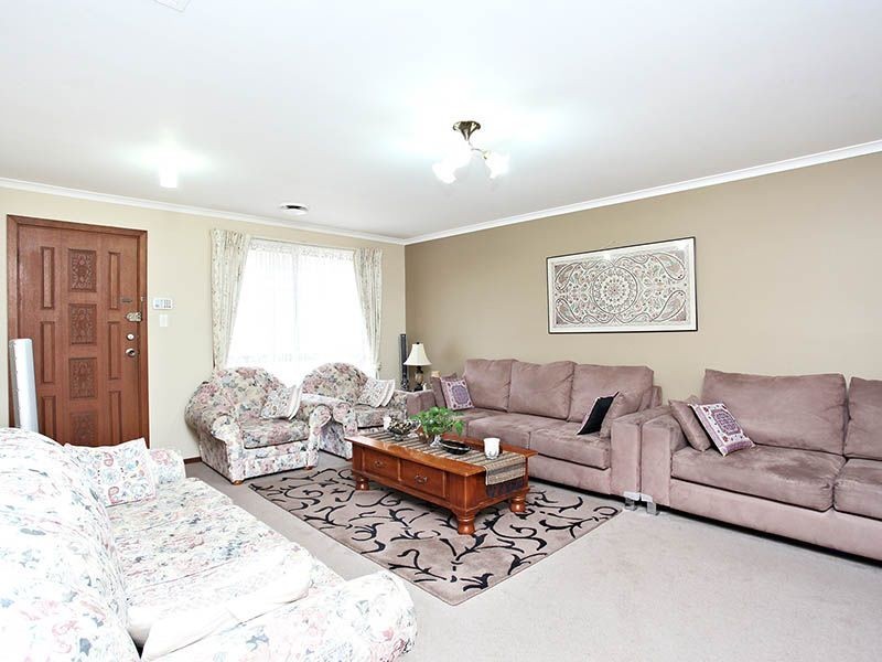 5 Songlark Crescent, Werribee VIC 3030