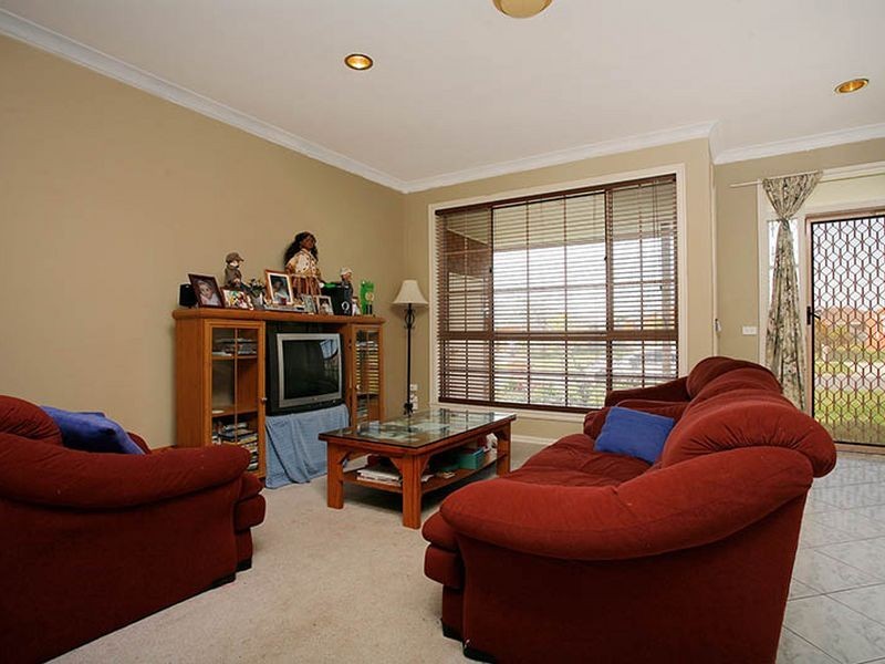 17 Maple Crescent, Hoppers Crossing VIC 3029