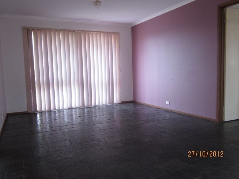 35 Kathleen Crescent, Hoppers Crossing VIC 3029