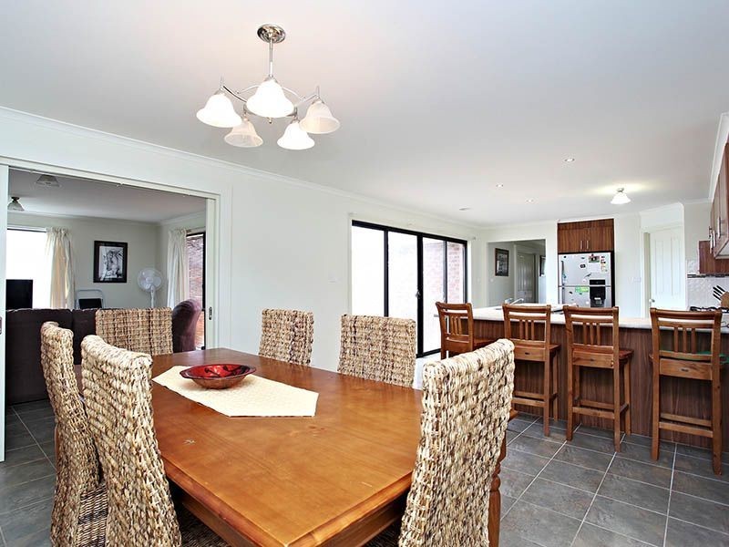10 Gosford Road, Wyndham Vale VIC 3024