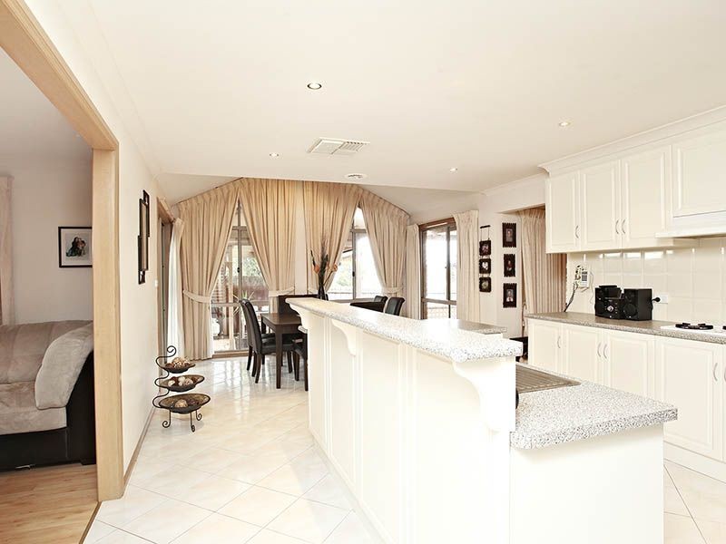 23 Carshalton Court, Hoppers Crossing VIC 3029
