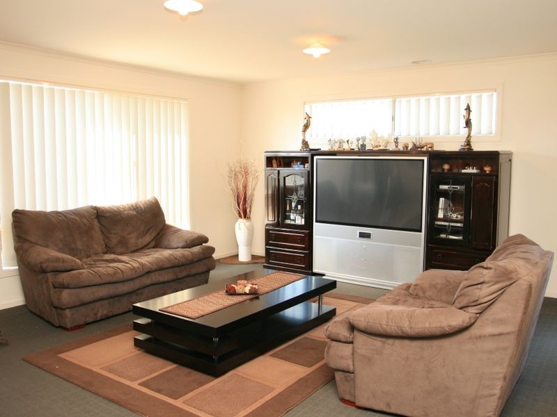 6 Billlabong Crescent, Tarneit VIC 3029