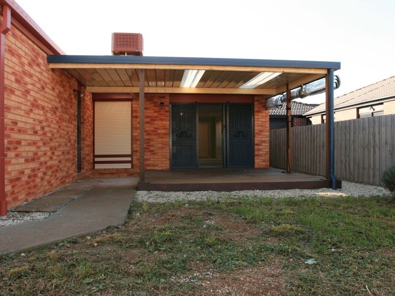 2 Twilight Place, Tarneit VIC 3029