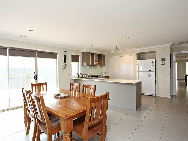 20 Silvergum Street, Wyndham Vale VIC 3024
