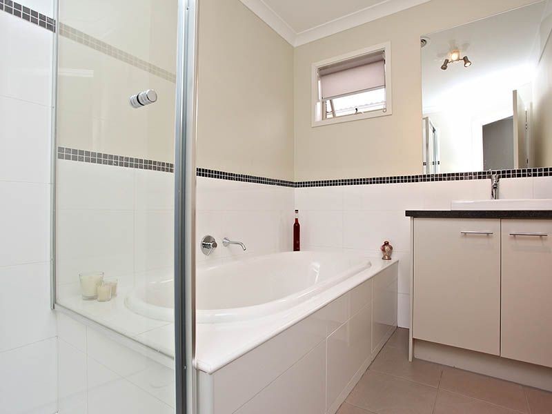 20 Silvergum Street, Wyndham Vale VIC 3024