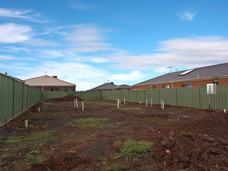 6 Butler Grove, Wyndham Vale VIC 3024