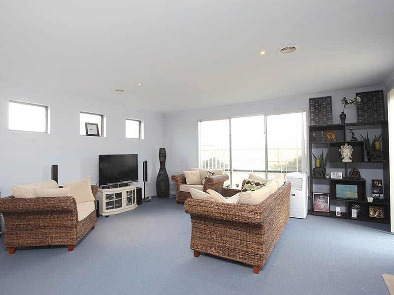 3 Carissa Circuit, Werribee VIC 3030