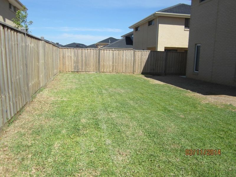 20 Maritime Circuit, Sanctuary Lakes VIC 3030