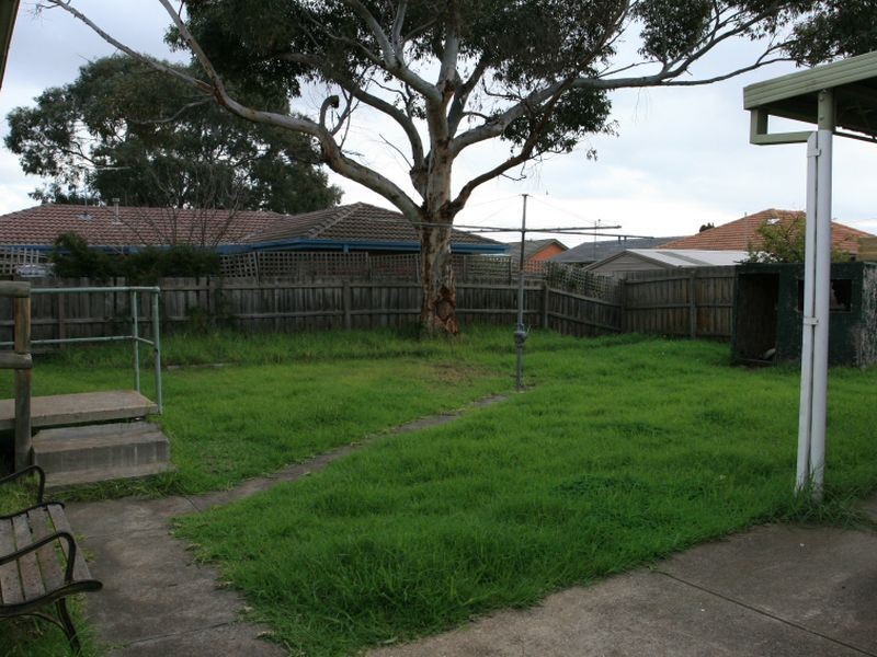 8 Silver Street, Werribee VIC 3030