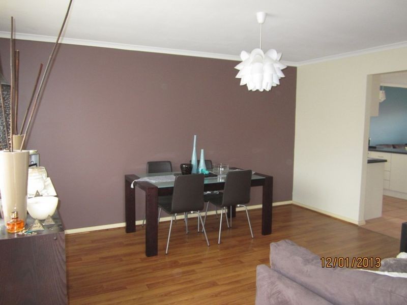 2/52 Latham Street, Werribee VIC 3030