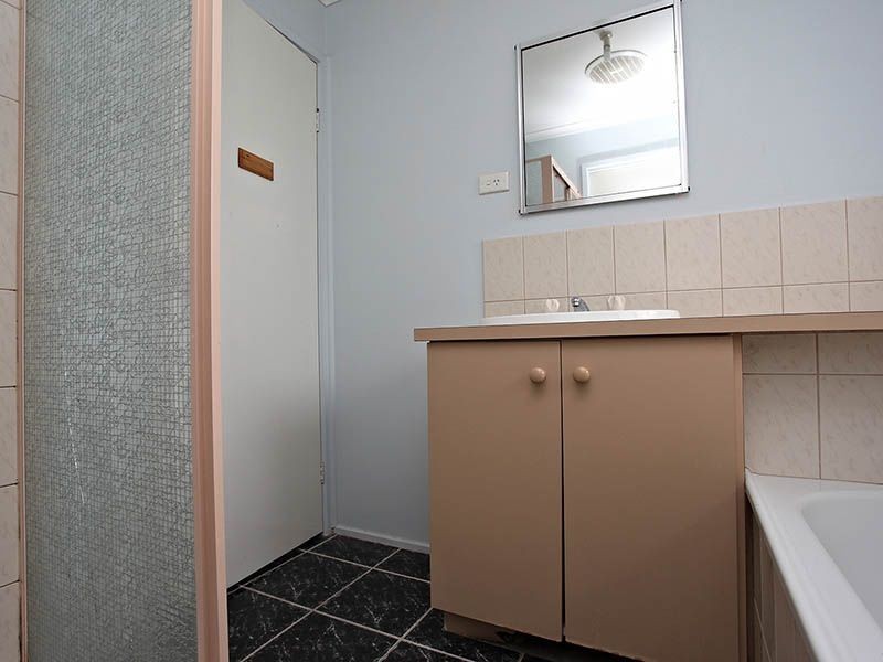 2/58 Oriole Drive, Werribee VIC 3030