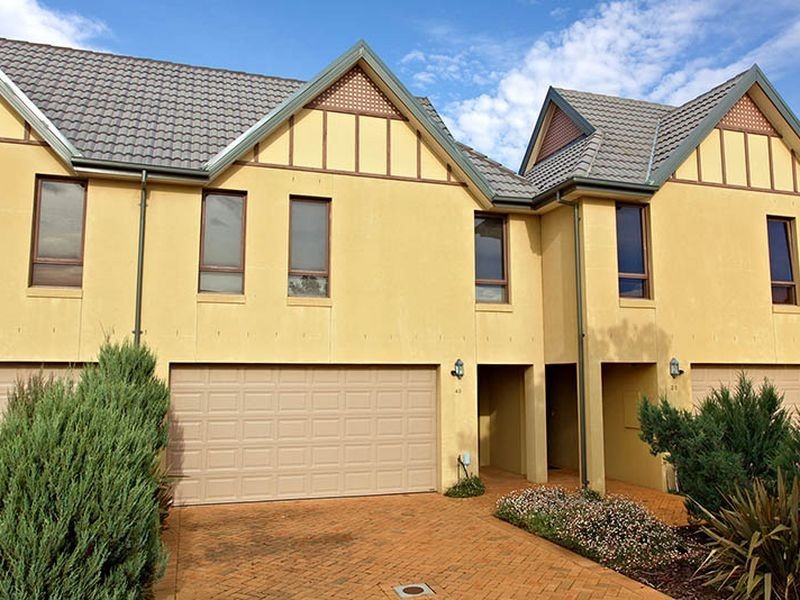 Unit 40/1 Greg Norman Drive, Sanctuary Lakes VIC 3030