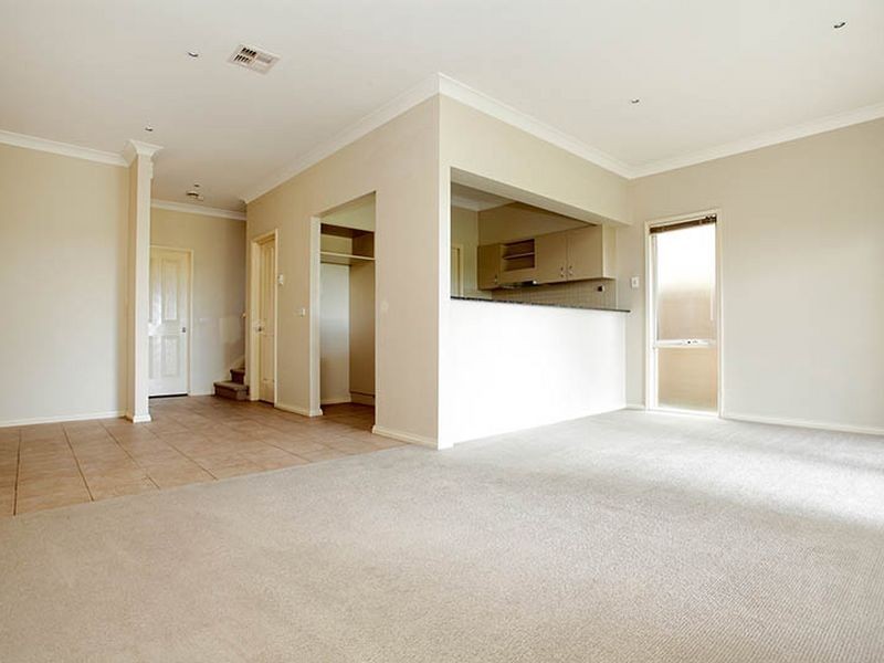 Unit 40/1 Greg Norman Drive, Sanctuary Lakes VIC 3030
