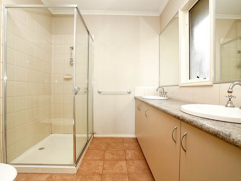 Unit 40/1 Greg Norman Drive, Sanctuary Lakes VIC 3030