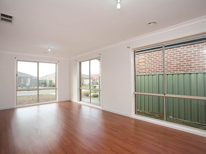 15 Butler Grove, Wyndham Vale VIC 3024