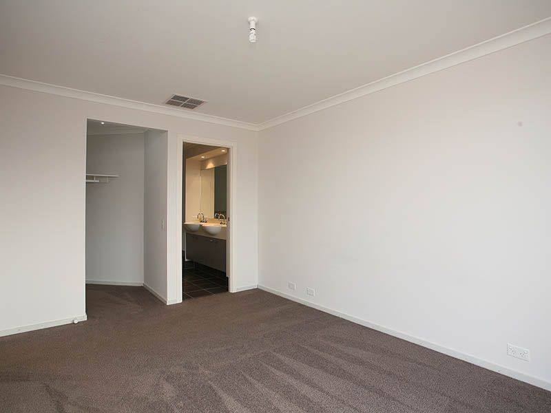 15 Butler Grove, Wyndham Vale VIC 3024