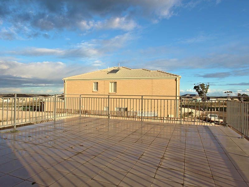 11 Waterways Boulevard, Williams Landing VIC 3027