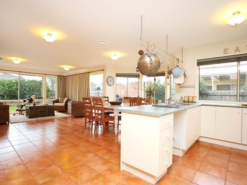 31 Grant Avenue, Werribee VIC 3030