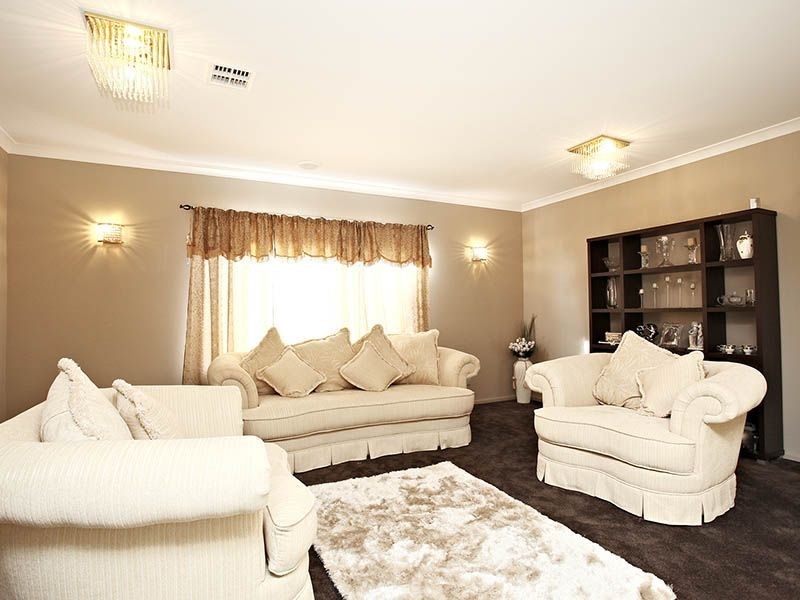 2 West End Place, Tarneit VIC 3029