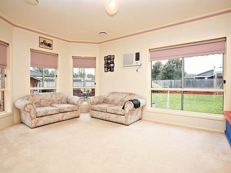 36 Wildflower Crescent, Hoppers Crossing VIC 3029