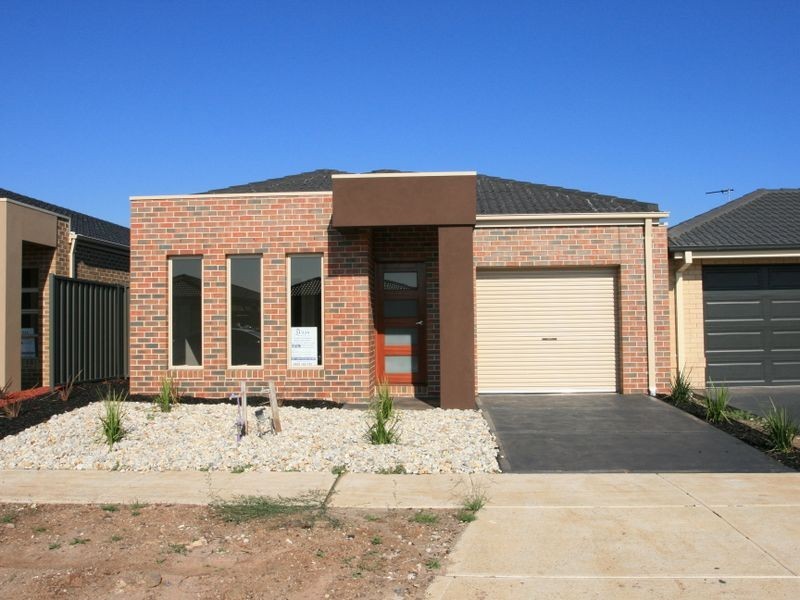 6 Hawkstone Road, Wyndham Vale VIC 3024