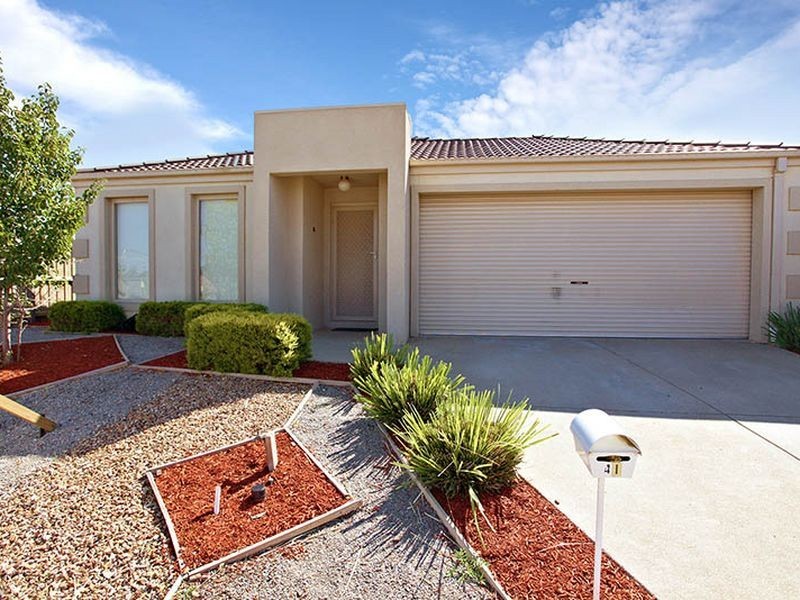 41 Lady Penrhyn Drive, Wyndham Vale VIC 3024