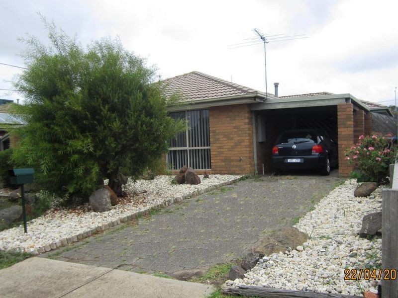 2/7 Bartlett Crescent, Hoppers Crossing VIC 3029