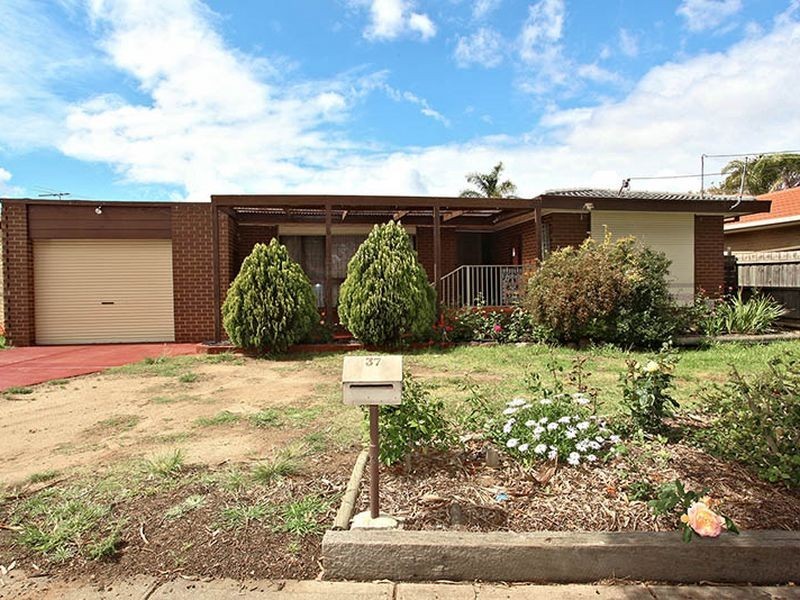 37 Hampstead Drive, Hoppers Crossing VIC 3029