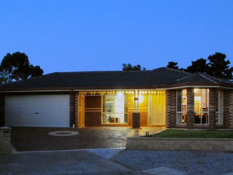 15 Buckhurst Way, Hoppers Crossing VIC 3029